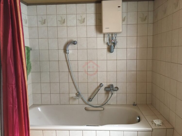 Einliegerwohnung Badewanne